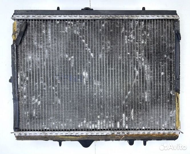 Пежо 607 Радиатор охлаждения