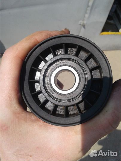 Натяжной ролик Форд Фокус 2, Мондео 4 Мазда 3, 6