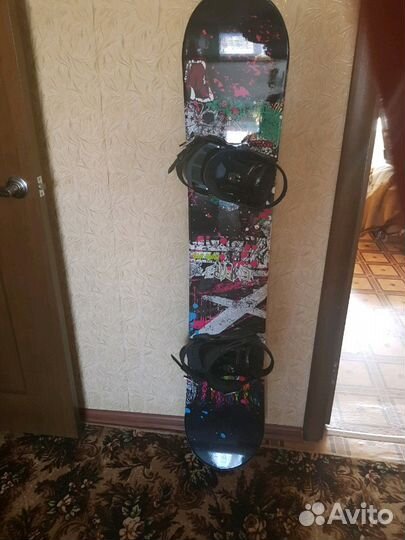 Сноуборд с креплениями.Комплект