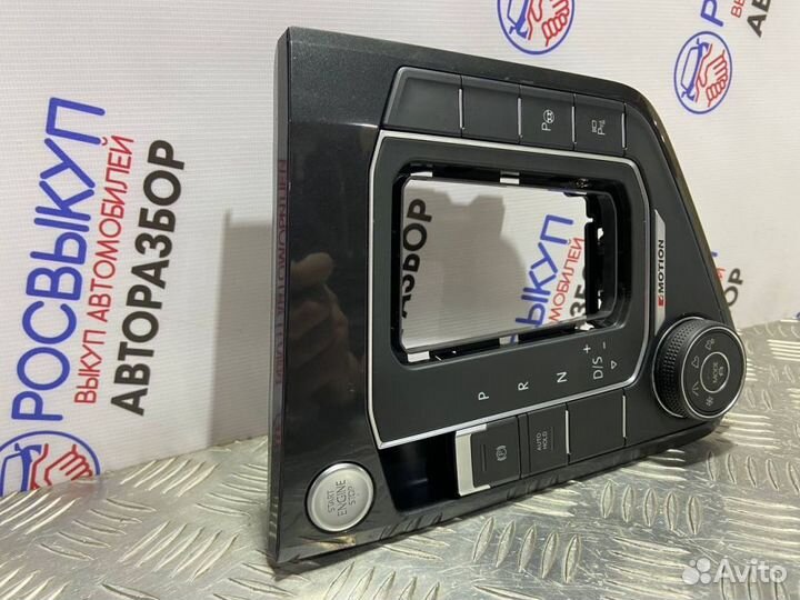 Накладка селектора кпп Volkswagen Tiguan 2