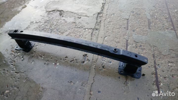 Оригинальный усилитель заднего бампера Фокус3