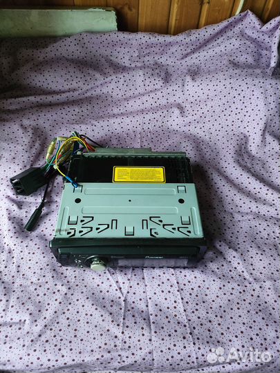 Авто магнитола б/у Pioneer DEH-P55BT