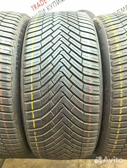 Continental AllSeasonContact 215/60 R17 93V