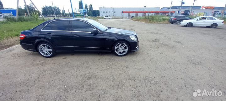 Mercedes-Benz E-класс, 2011