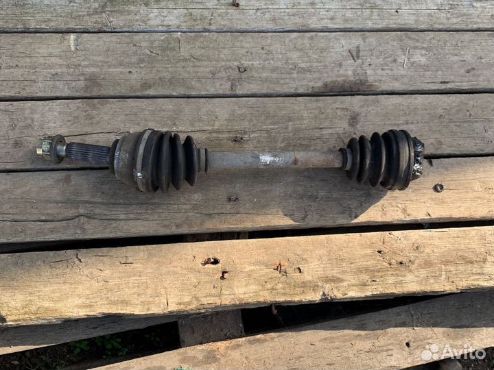 Левый привод МКПП акцент