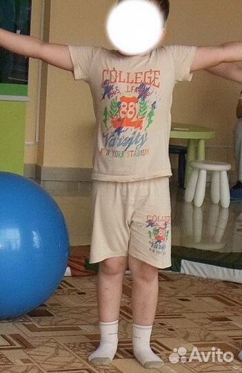 Костюм на лето или в садик носить.Рост 116