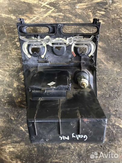 Центральная консоль Geely Mk седан 1.5 2008