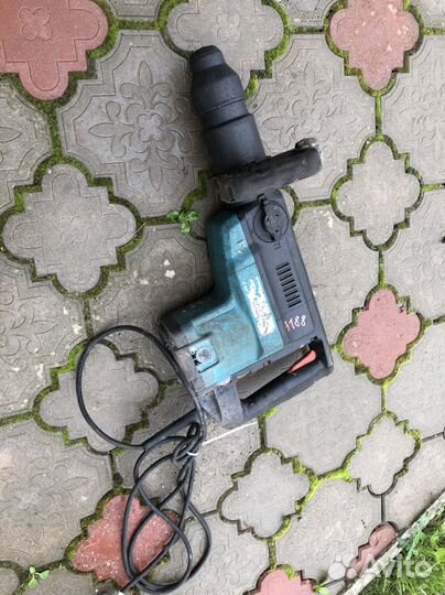 Отбойный молоток makita