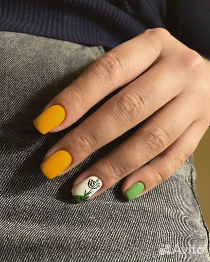 Маникюр, наращивание ногтей