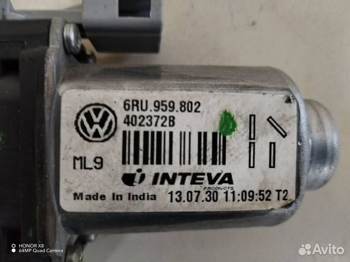 Моторчик стеклоподъемника Volkswagen Polo Sed RUS 2011