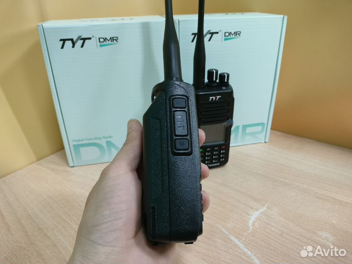 Две рации TYT MD-UV390 AES-256 10 Bатт 3600 мАч