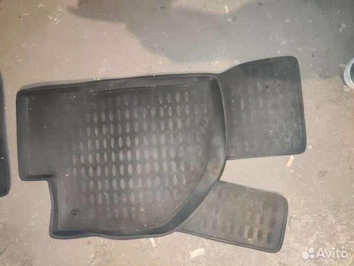 Коврики резиновые passat B-6