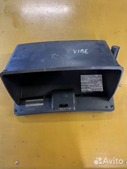 Бардачок Pontiac Vibe 2002-2007