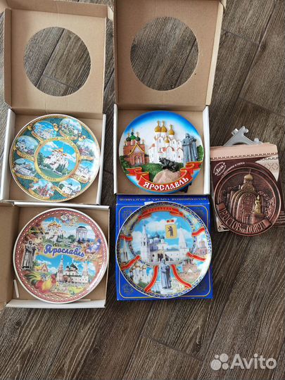 Настенная тарелка