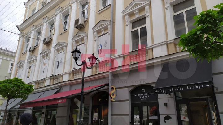 Офисный этаж с высокими потолками 236кв.м