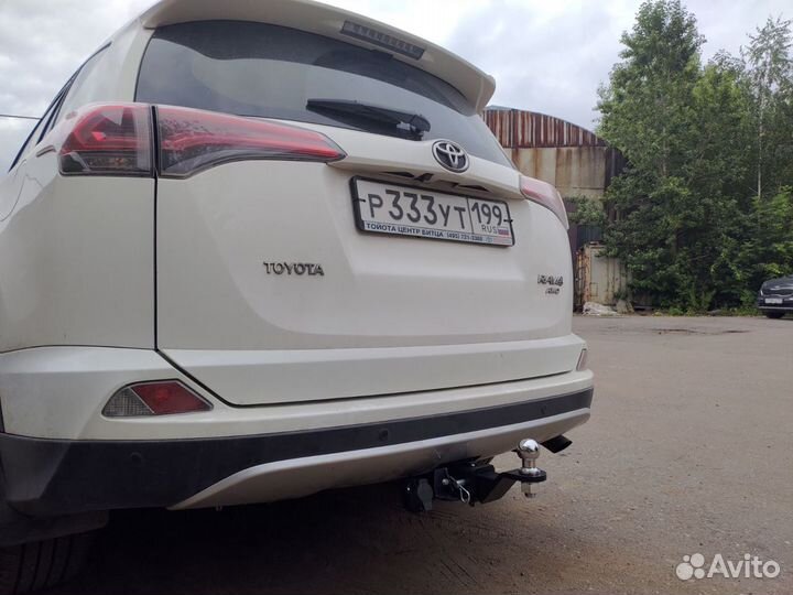 Фаркоп на Toyota RAV4 2013-2019