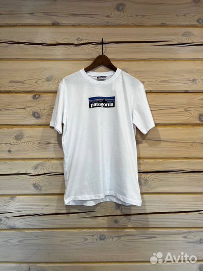 Футболка Patagonia белая и черная