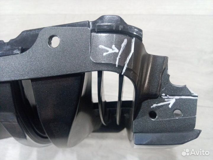 Решетка радиатора Toyota Land Cruiser 150 Prado