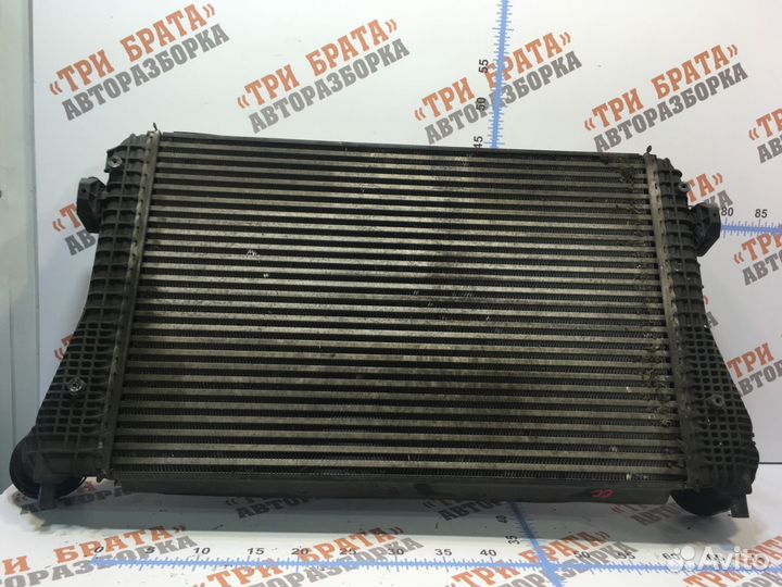 Фольксваген Passat CC Радиатор интеркулера