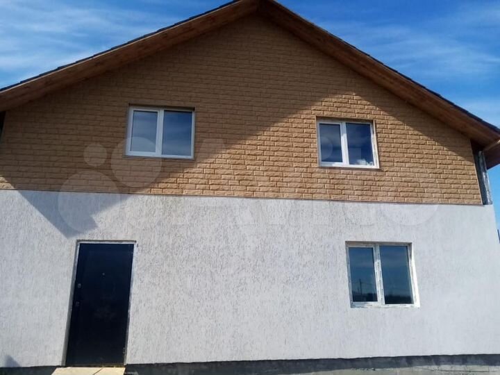 Коттедж 146 м² на участке 8 сот.