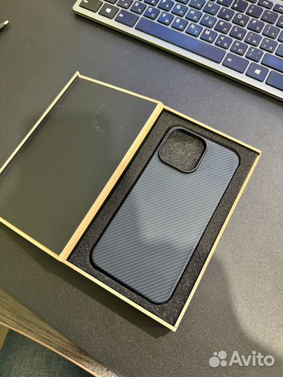 Чехол на iPhone 15 pro max карбон (кевларовый)