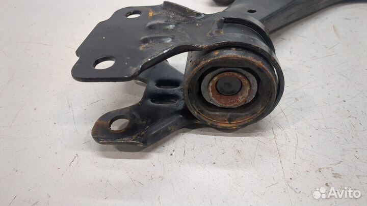 Рычаг подвески правый передний Ford Escape