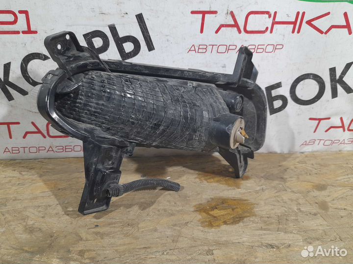 Указатель поворота передний правый Kia Cerato 4