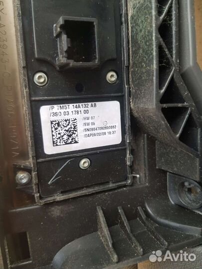 Блок кнопок стеклоподъемников фокус 2