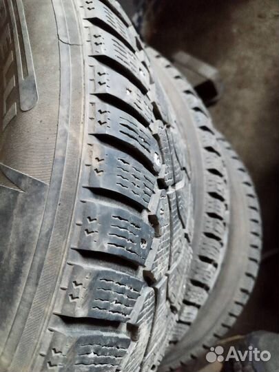 Pirelli Ice Zero 285/60 R18