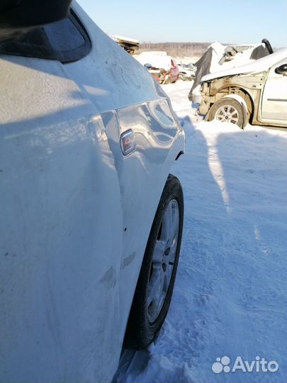 Крыло переднее правое Volkswagen Polo Sedan