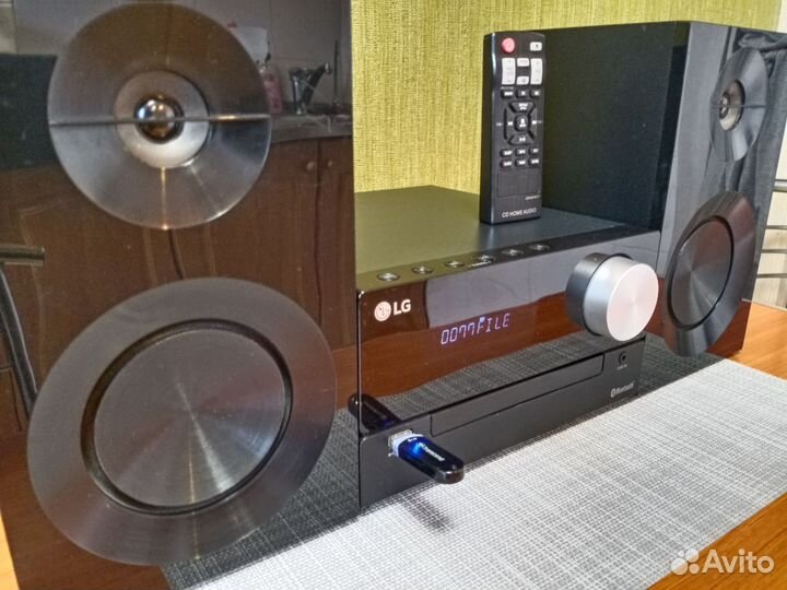 Музыкальный центр