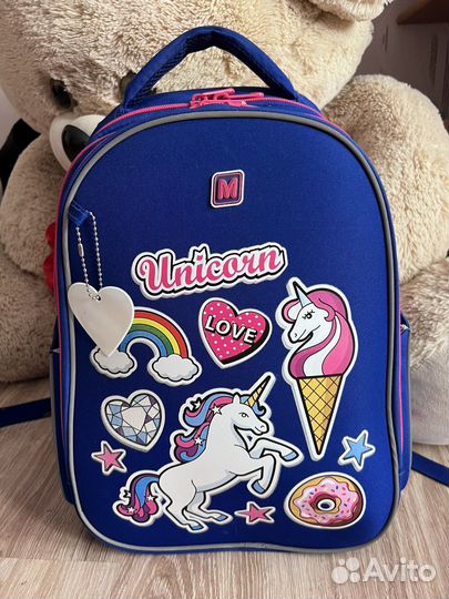 Рюкзак школьный с ортопедической спинкой