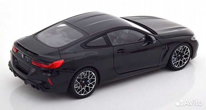 BMW 8 Series M8 Coupe (F92) 2020 Minichamps 1:18