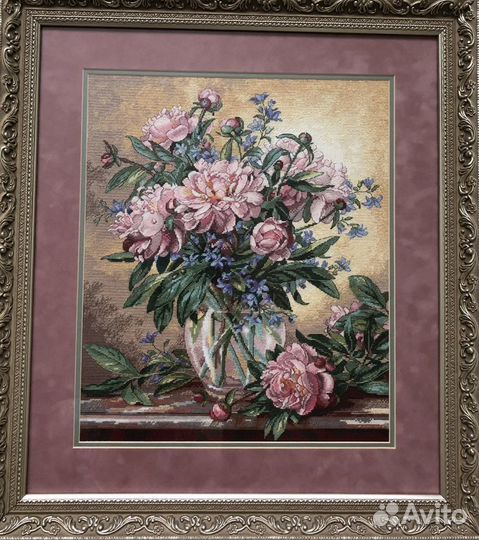 Картина вышитая крестом «Пионы»