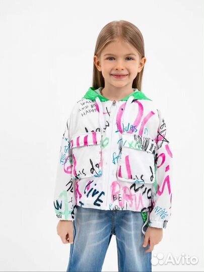 Ветровка для девочки