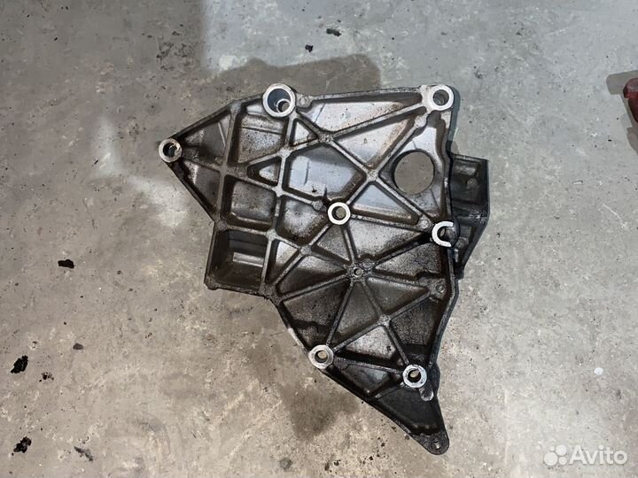 Кранштейн генератора Ford 1.8tdci kkda kkdb