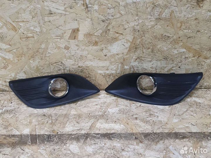 Решетка бампер форд фокус 2 08+