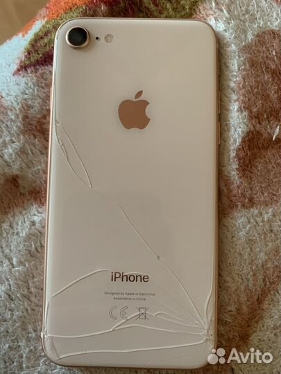 Телефон iPhone 8 64 gb