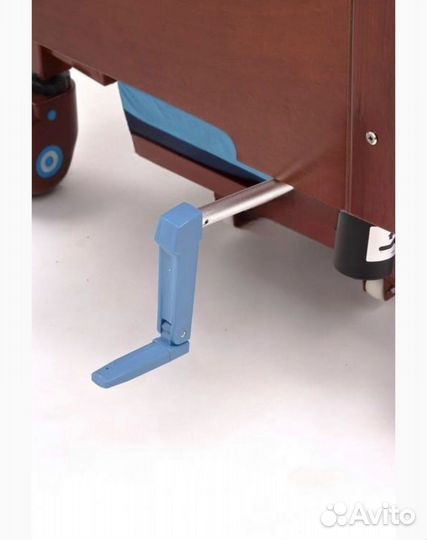 Медицинская кровать