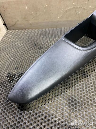 Накладка передней левой двери внутренняя Audi Q5