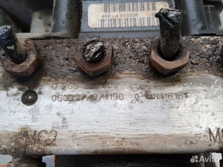 Блок ABS (насос) Mitsubishi Colt Z34A 1.3 2006