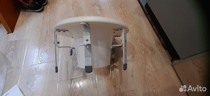 Насадка на унитаз после операции