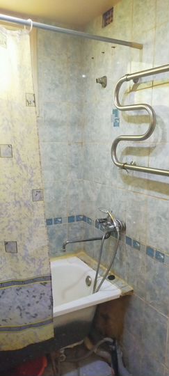 2-к. квартира, 44 м², 3/3 эт.