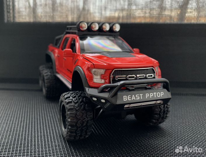 Машинка Ford Raptor