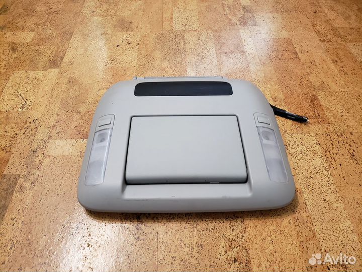 Lexus LX570 Монитор