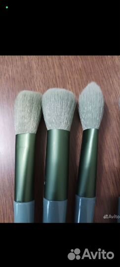 Набор кистей для макияжа новые стильные
