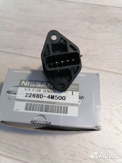 Датчик массового расхода воздуха Nissan