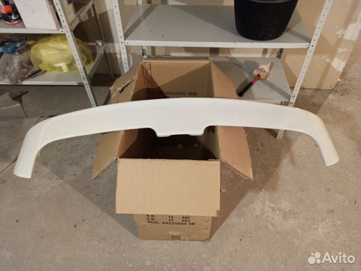 Спойлер Toyota Corolla хэтчбек