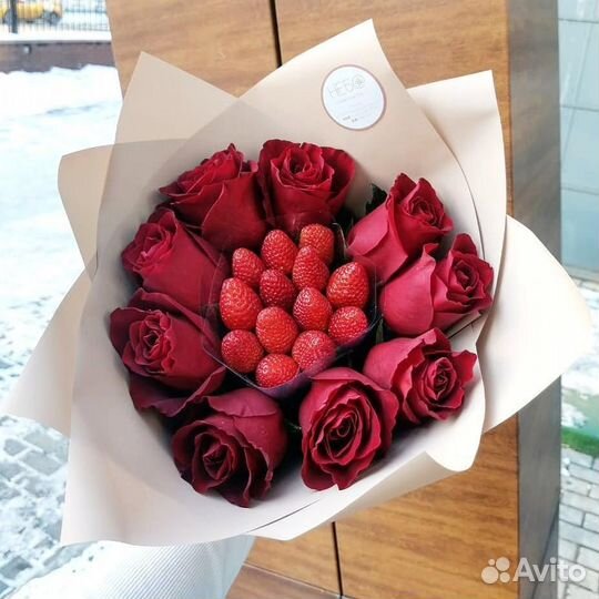 Клубника в шоколаде, Букеты с клубникой