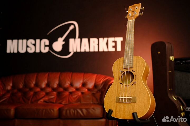 Укулеле Концертный Flight (Комплект)